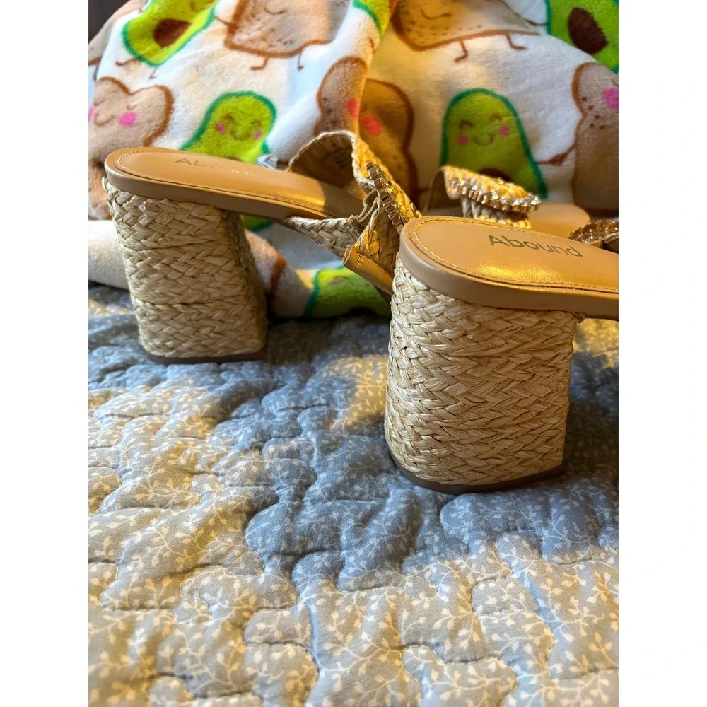 Abound Ronda Natural Raffia Crystal Buckle Platform Block Heel Sandals Womens 10